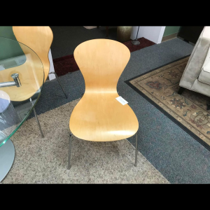 4 Knoll Studio Chairs